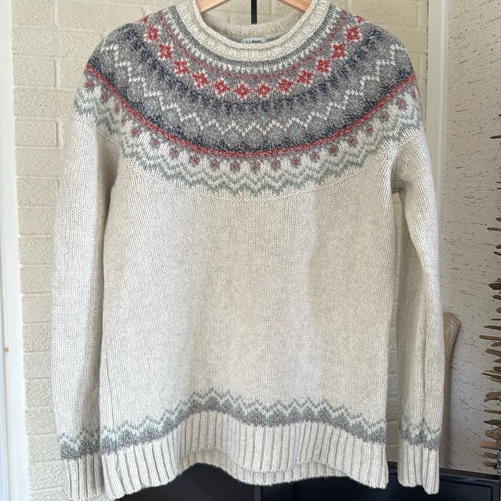 LL Bean Classic Heritage Fair Isle Cream Gray 100% Lambs Wool Women’s Sweater M - Picture 3 of 17